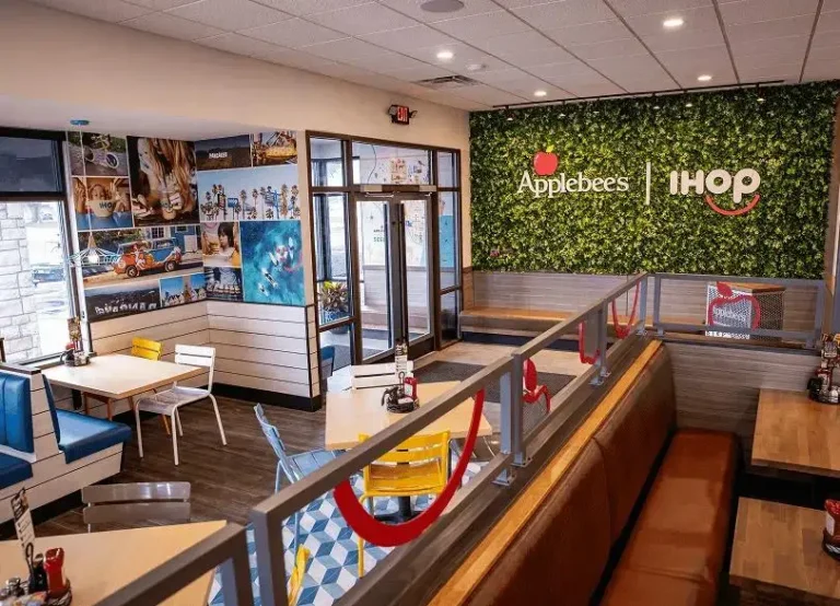 Applebee’s IHOP dual concept exterior